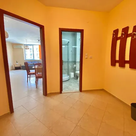 Karolina Hotel - Private Apartment - Sunny Beach *