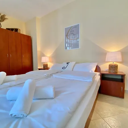 Karolina Hotel - Private Apartment - Sunny Beach Sunny Beach