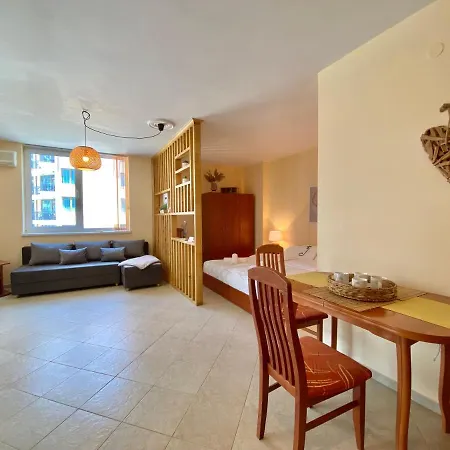 Karolina Hotel - Private Apartment - Sunny Beach Apartment