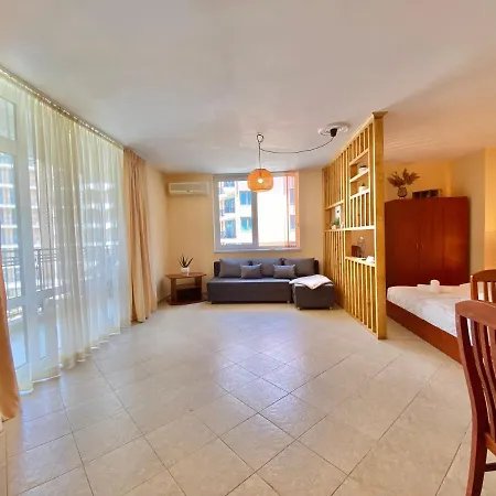 Karolina Hotel - Private Apartment - Sunny Beach Apartament *