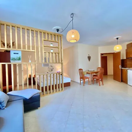 Karolina Hotel - Private Apartment - Sunny Beach Apartment *